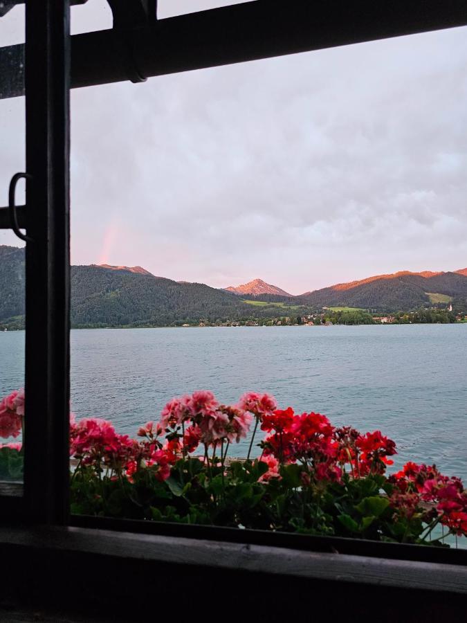 Ferienhaus Steinbacher Direkt Am Tegernsee Luaran gambar